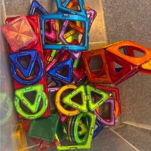 Colorful Magnetic tiles magformers Piccaso blend bundle